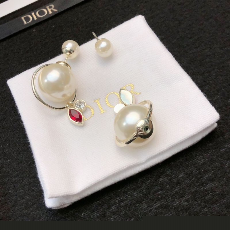 ch**an D*or earrings